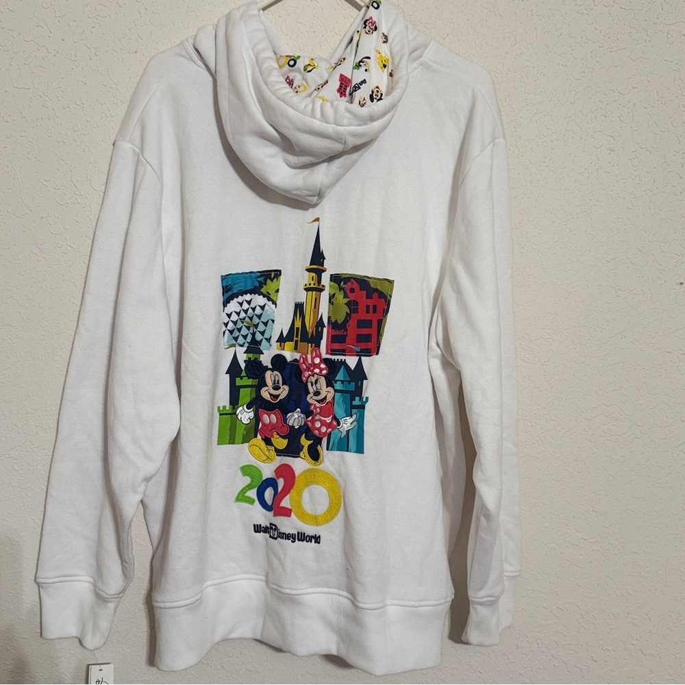 Disney Women's White Hoodie with Mickey and Minnie Graphic embroidered